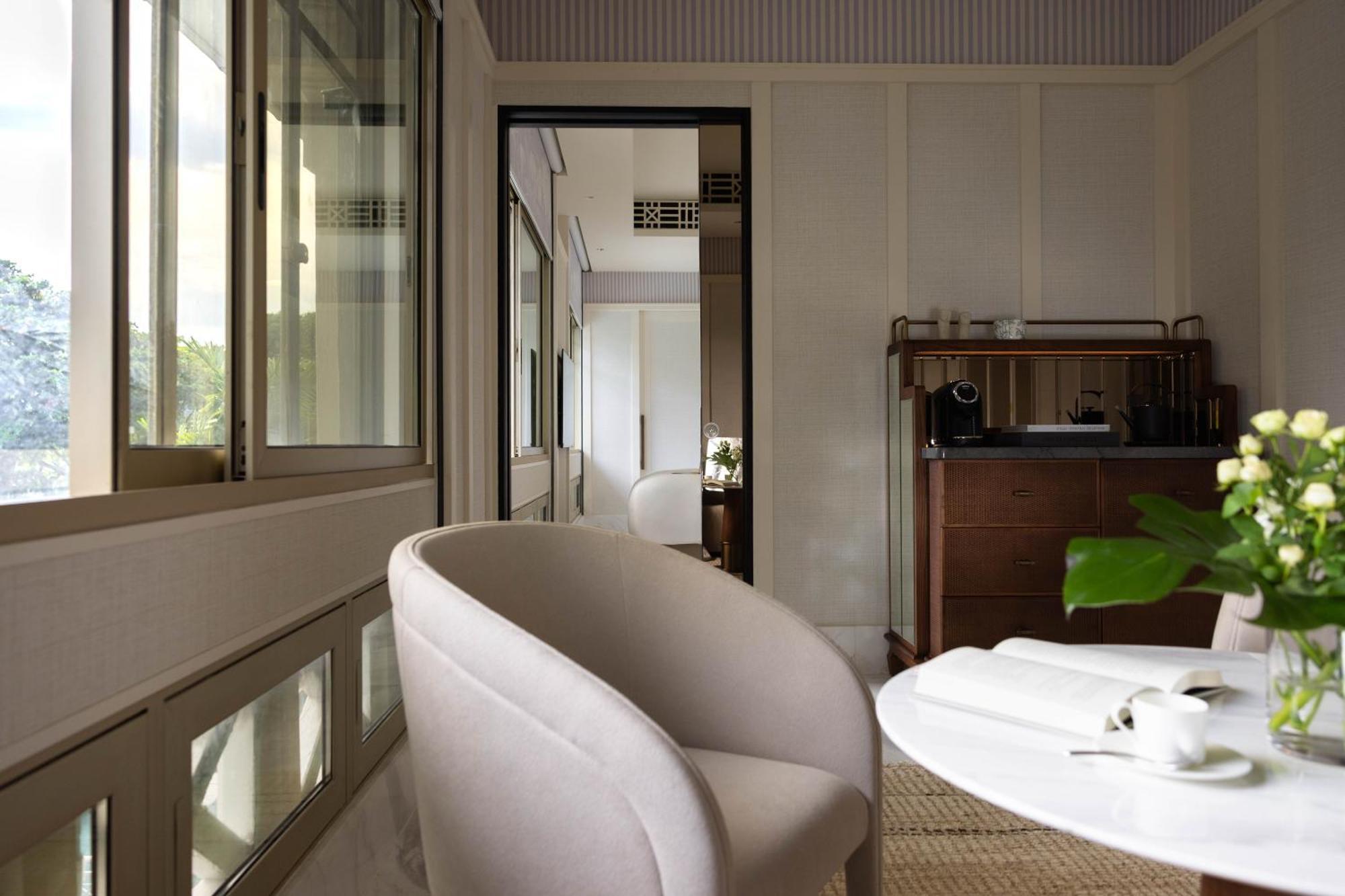 Pool Suite