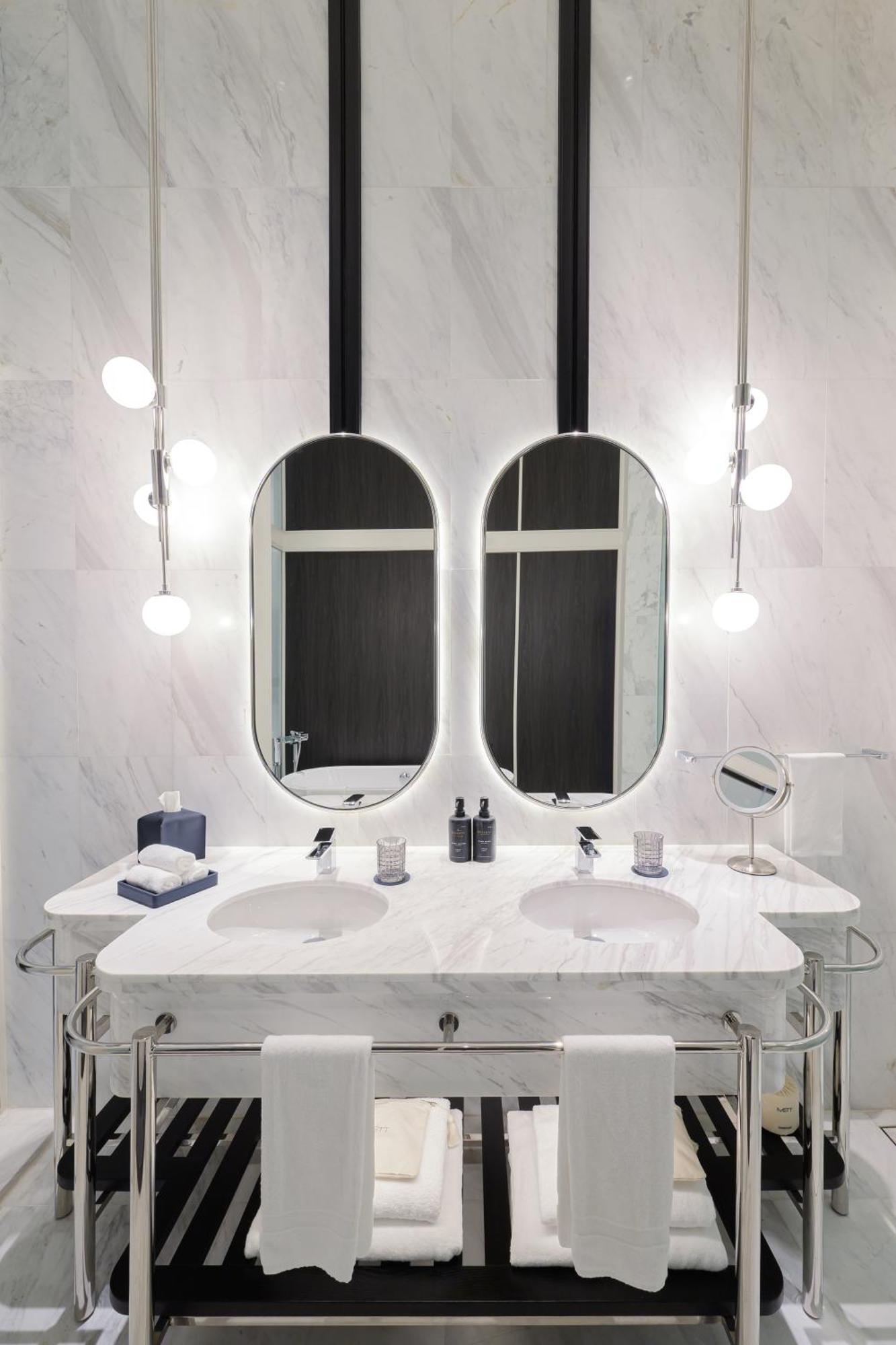 Fort Canning Suite